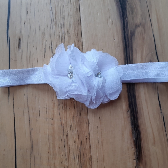 Nwt White baby baptism headband - Picture 2 of 2